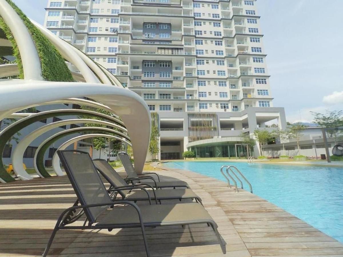 Puchong Skypod Residence @ Hostay Экстерьер фото