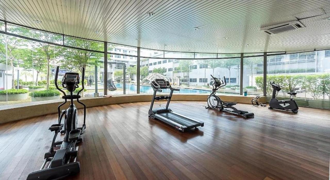 Puchong Skypod Residence @ Hostay Экстерьер фото